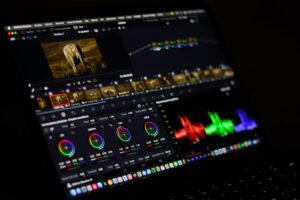 Plateformes digitales utilisées pour diffuser des vidéos professionnelles
